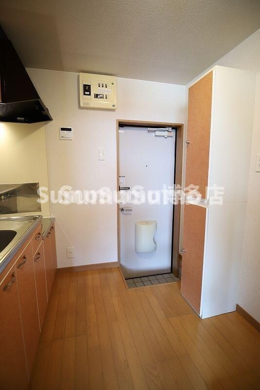 物件内観写真21　(きれいな玄関です)