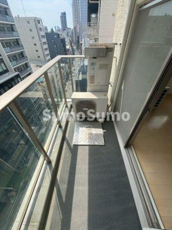 バルコニー(外からの目が気にならないバルコニーで洗濯物が干せます)