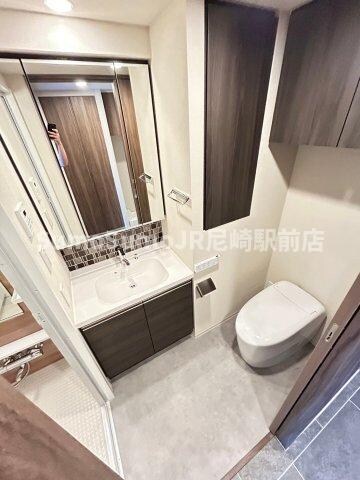 物件内観写真8　(スペースが確保できる洗面所です)