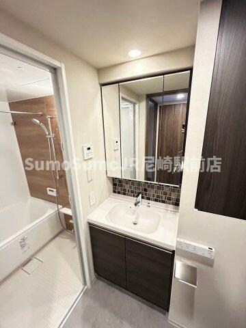 物件内観写真20　(独立洗面化粧台付き)