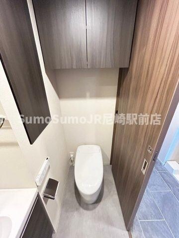 物件内観写真21　(落ち着いた色調のトイレです)