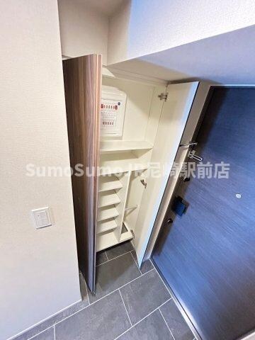 物件内観写真26　(収納豊富です)