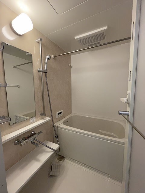 物件内観写真7　(コンパクトで使いやすいお風呂です)