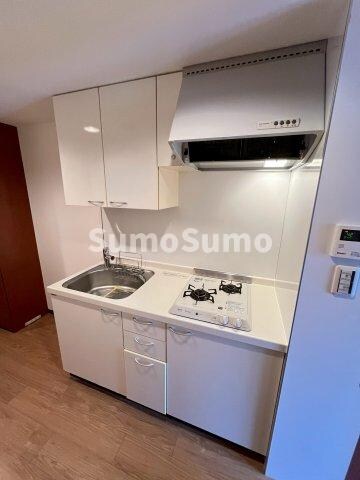 物件内観写真7　(コンパクトなキッチンで掃除もラクラク)