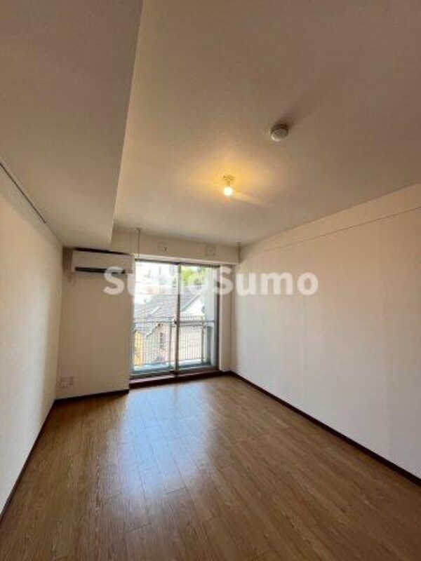 寝室(寝室です)