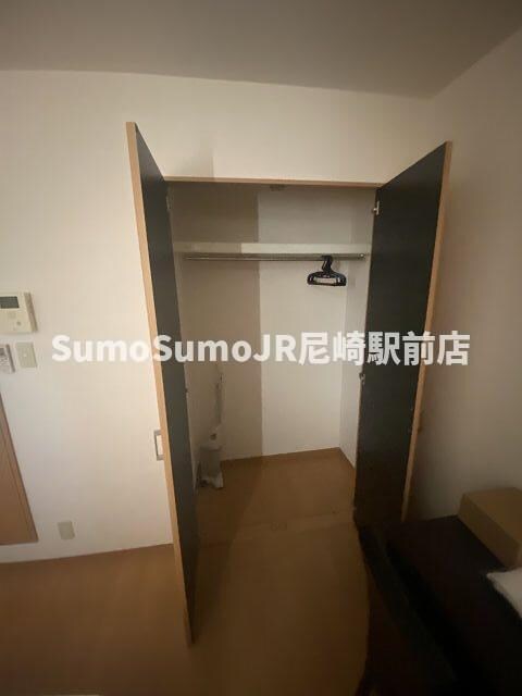 物件内観写真16　(こまごまとしたものを収納できそうですね)