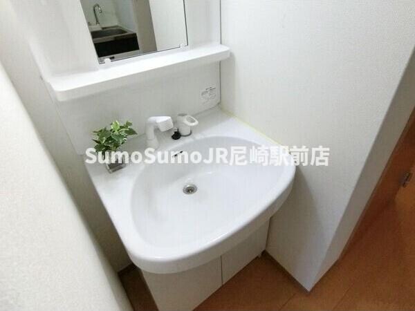 物件内観写真28　(使いやすい洗面所です)