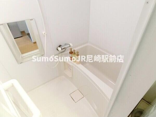 物件内観写真29　(日々の疲れを癒すお風呂付です)