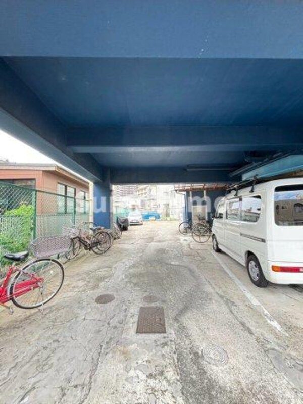 駐車場(駐車場完備です)