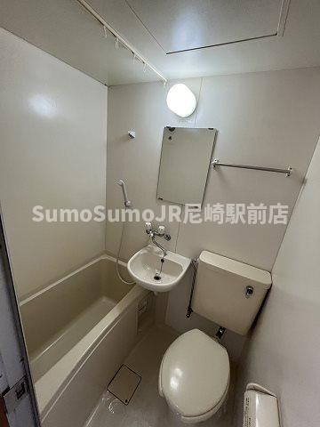 物件内観写真8　(きれいなお風呂です)