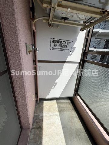 物件内観写真21　(外からの目が気にならないバルコニーで洗濯物が干せます)