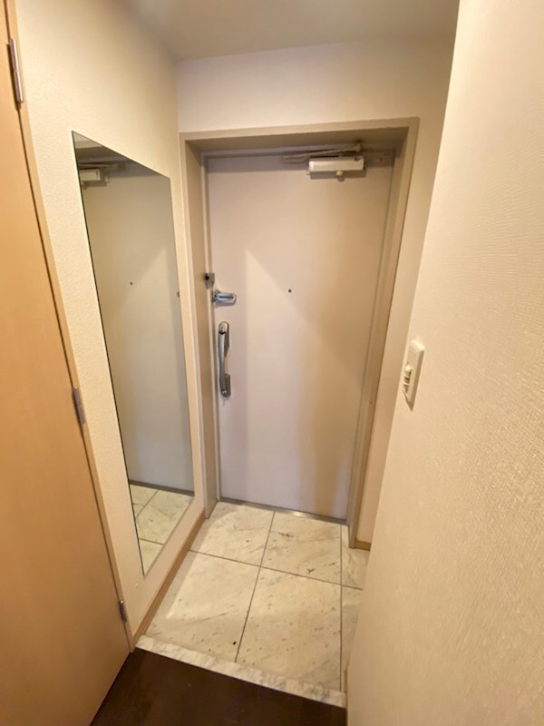 物件内観写真5　(毎日通る玄関はこちらです)