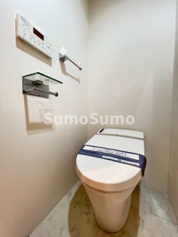 トイレ(ゆったりとした空間のトイレです)