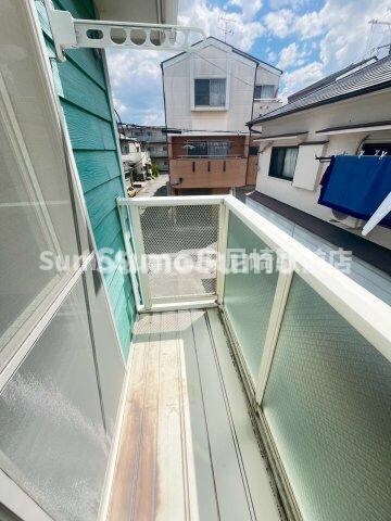 物件内観写真8　(暖かな日差しのふりそそぐバルコニー)