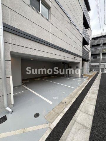 物件外観写真4　(駐車場があります)