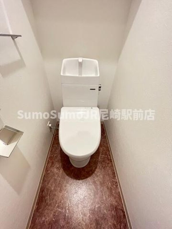 トイレ(シンプルで使いやすいトイレです)