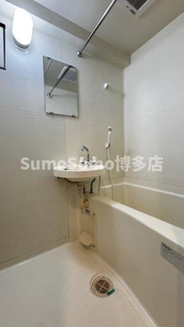 浴室(日々の暮らしに欠かせないお風呂です)