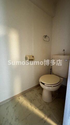 物件内観写真9　(コンパクトで使いやすいトイレです)