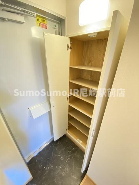 物件内観写真17　(こまごまとしたものを収納できそうですね)