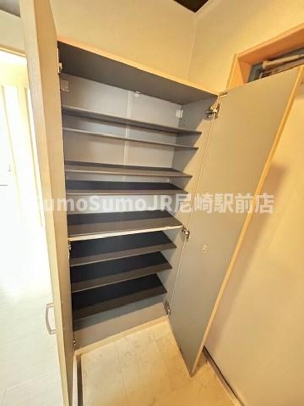 収納(便利な収納スペースです)