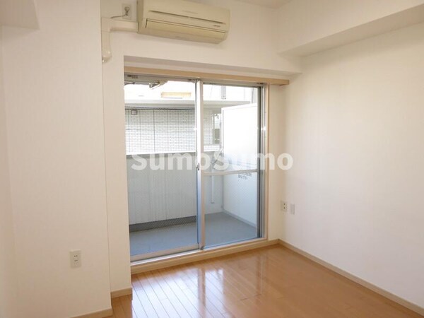 居室(使いやすい居間です)