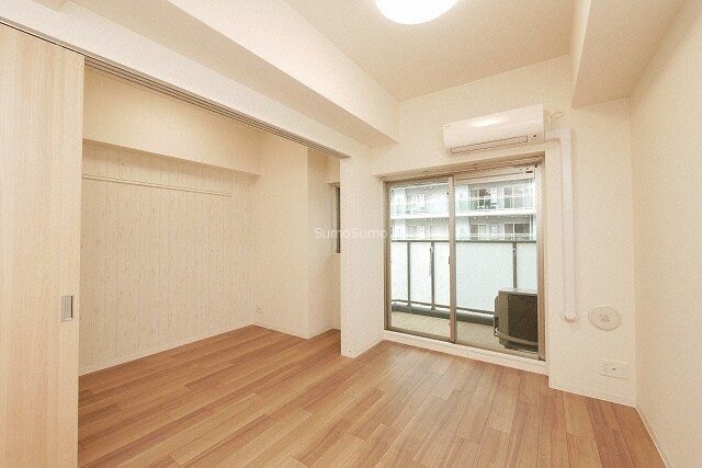 物件内観写真4　(使いやすいリビングです)