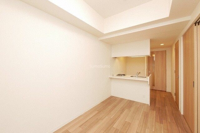 物件内観写真16　(ゆったり過ごせる居間です)