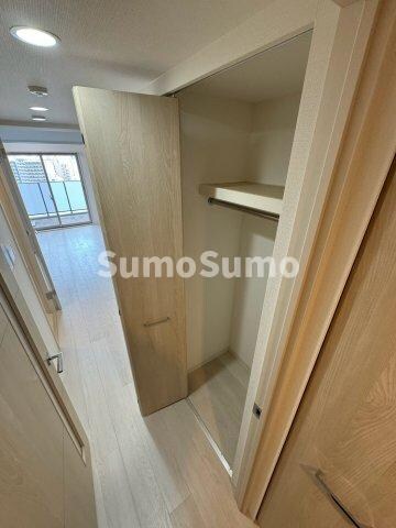 物件内観写真12　(たっぷりとした収納スペースです)