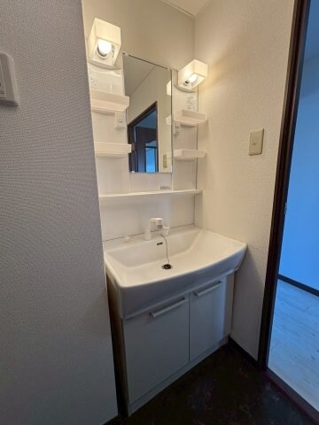 物件内観写真10　(洗面所です)