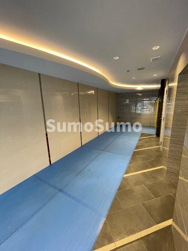 物件外観写真3　(ロビーです)