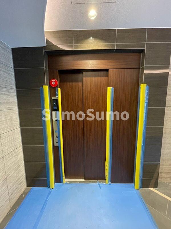 内装他(外はこのようになっています)