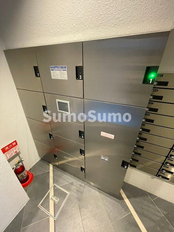 物件内観写真18　(外観は落ち着いています)