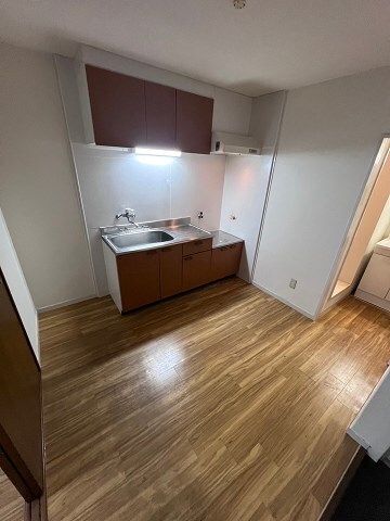 物件内観写真6　(リビングです)