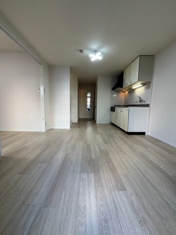 物件内観写真6　(ゆったり過ごせるリビングです)