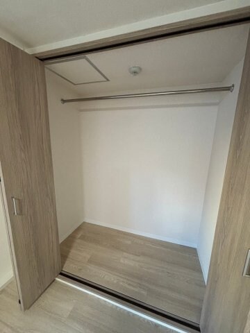 物件内観写真13　(収納豊富です)