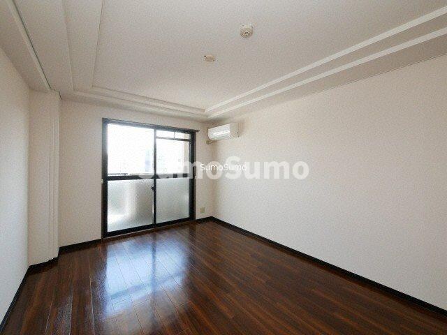 物件内観写真6　(使い勝手のいい寝室です)