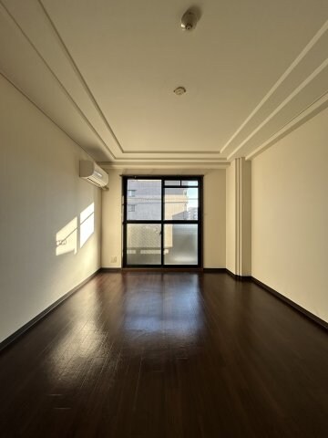 物件内観写真16　(建物の内部です)