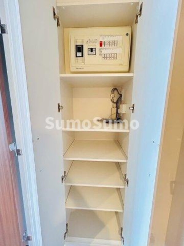 収納(便利な収納スペースです)