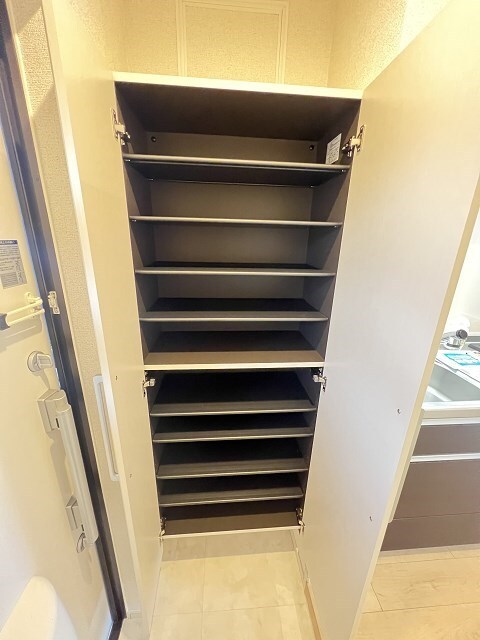 物件内観写真12　(十分な収納スペースがあります)