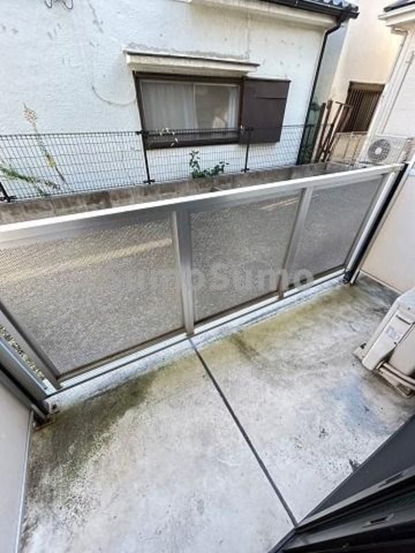 バルコニー(陽当たり良好なバルコニーです)