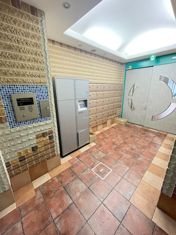 物件外観写真3　(毎日通るロビーはこのようになっています)