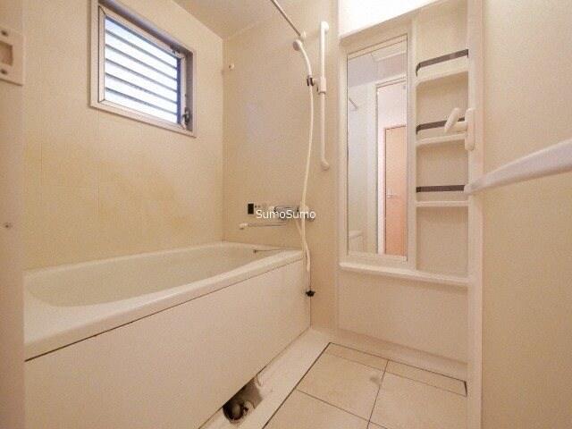 物件内観写真8　(お風呂です)