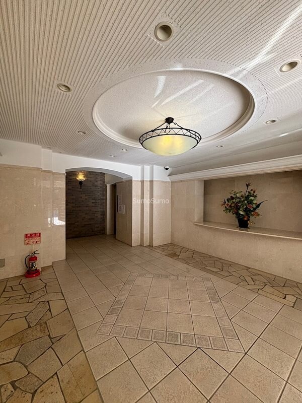 物件外観写真3　(外観もきれいです)