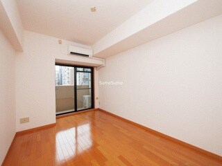 物件内観写真7　(おしゃれな居間です)