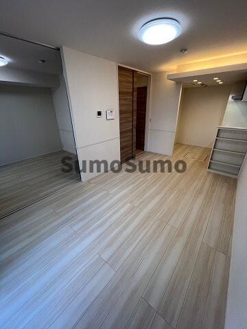 物件内観写真4　(使いやすい居間です)