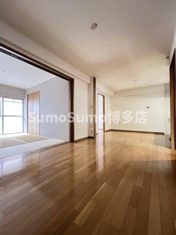 居室(ゆったり過ごせるリビングです)