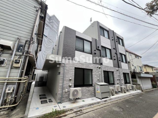 物件外観写真1　(外観もきれいです)