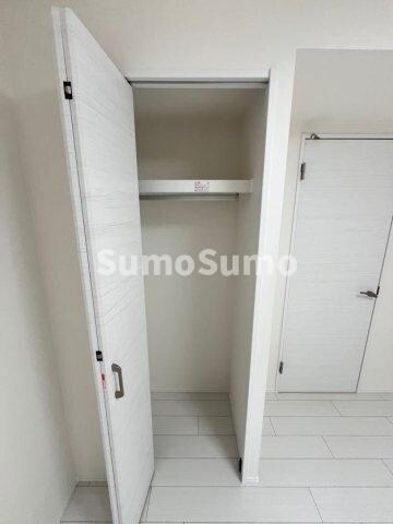 物件内観写真12　(便利な収納スペースです)