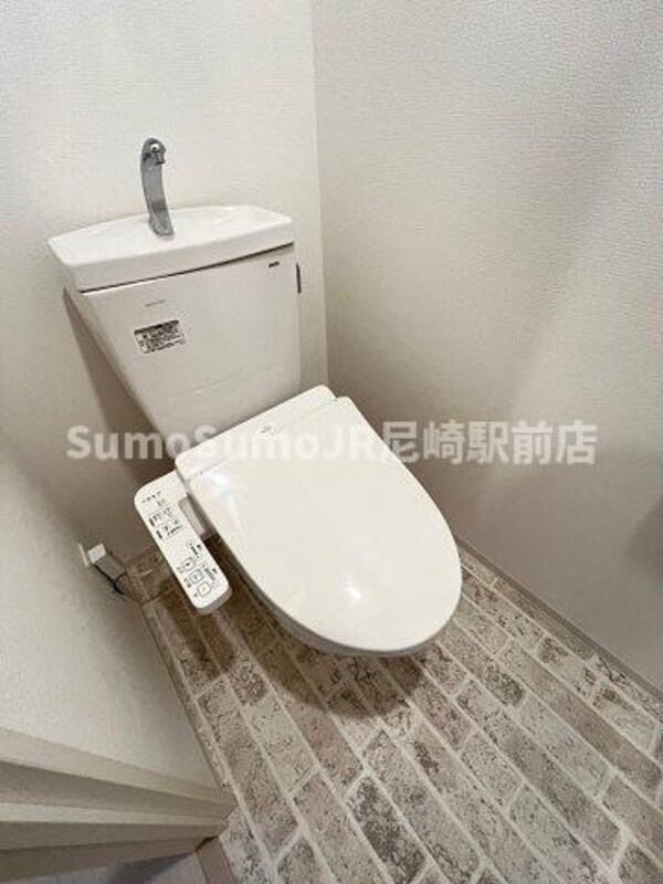 トイレ(シンプルで使いやすいトイレです)