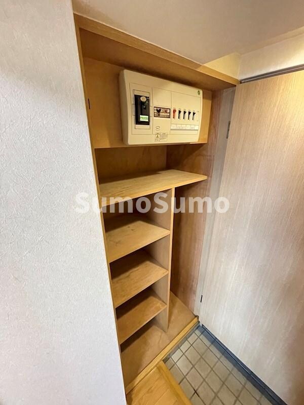 物件内観写真18　(収納スペース豊富です)